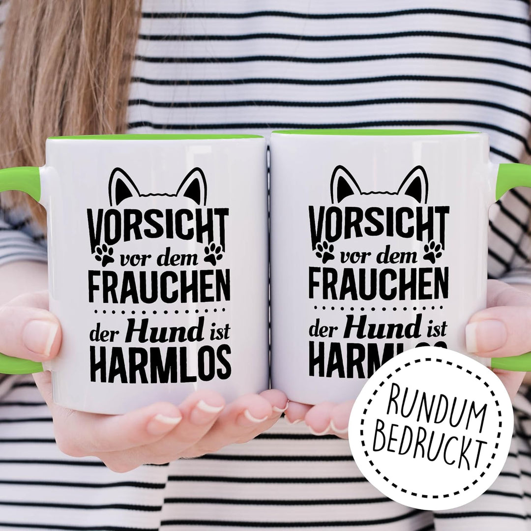 Tasse Frau Geschenk – Vorsicht vor dem Frauchen, der Hund ist harmlos – Kaffeetasse 330ml aus Kerami