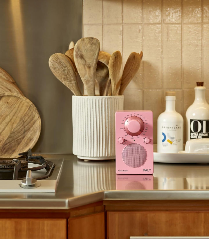 Tivoli Audio PAL BT Tragbares Bluetooth UKW-/MW-Radio (Rosa), Rosa