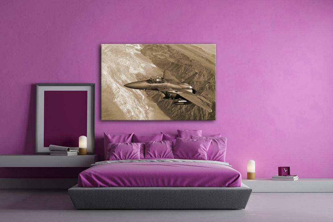 gewaltiger Kampfjet über den Bergen Format: 60x40 Effekt: Sepia als Leinwandbild, Motiv fertig gerah