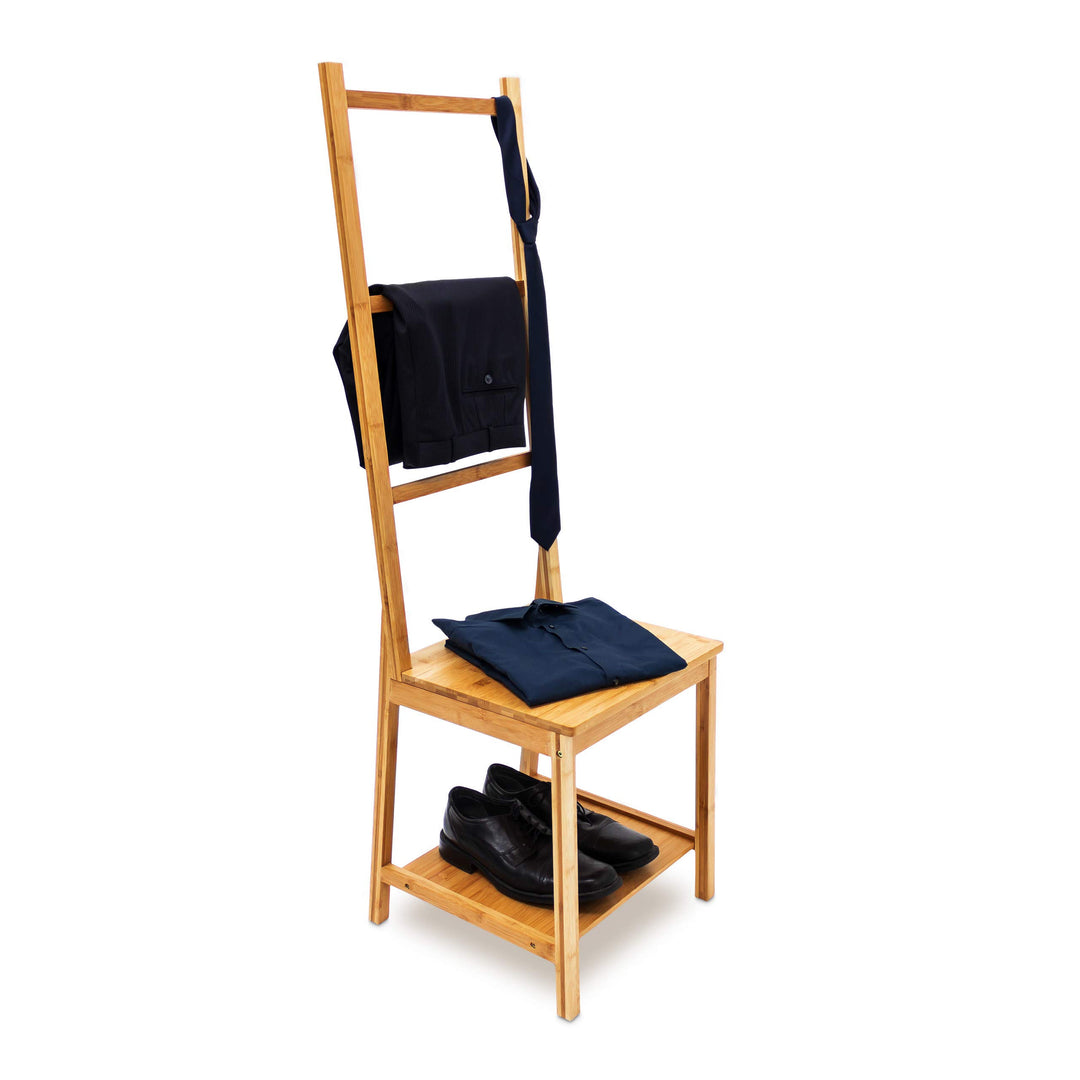 Relaxdays 10019172 Kleiderstuhl aus Bambus als Herrendiener mit 2 Ablagen HBT 133 x 40 x 42 cm Stumm
