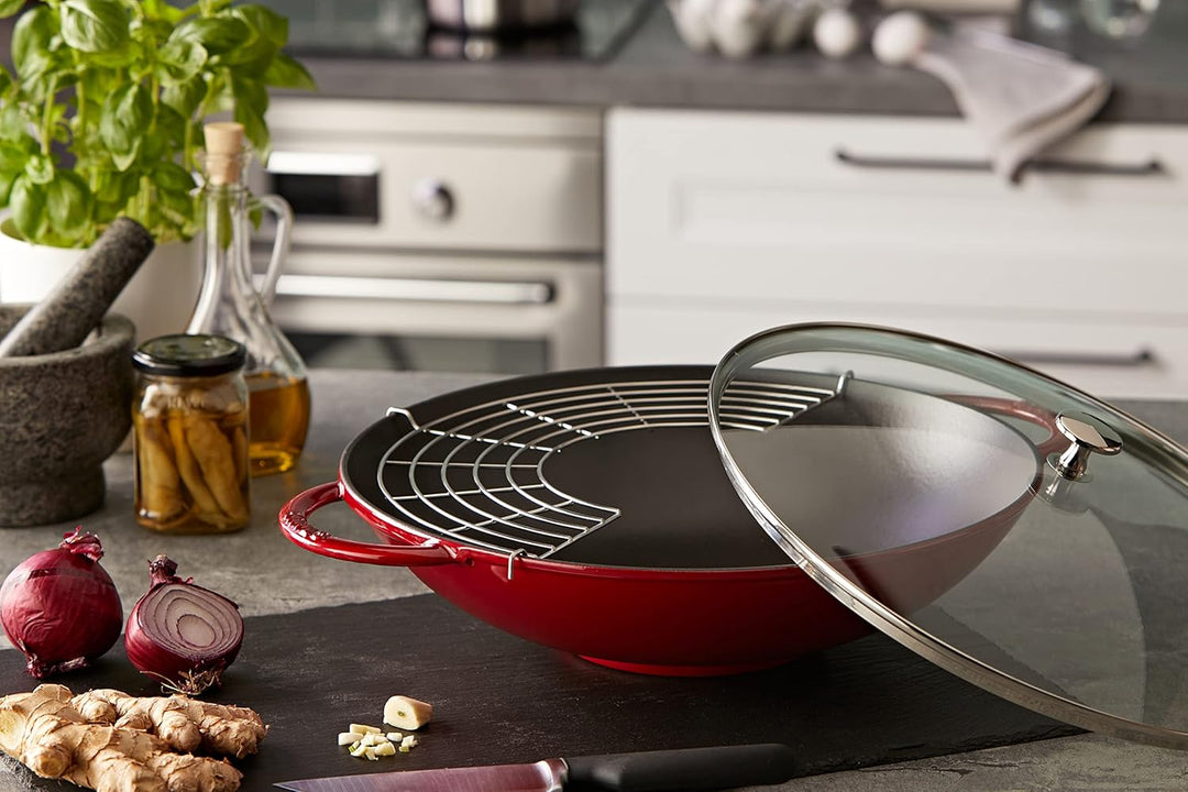 STAUB Gusseisen Wok, Inkl. Glasdeckel und herausnehmbaren Gittereinsatz, Induktionsgeeignet, Ø 37 cm