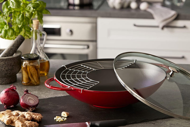 STAUB Gusseisen Wok, Inkl. Glasdeckel und herausnehmbaren Gittereinsatz, Induktionsgeeignet, Ø 37 cm