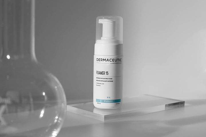 Dermaceutic Foamer 15 – sanfter schäumender Reiniger – aufhellende Gesichtswäsche – Peeling-Reiniger