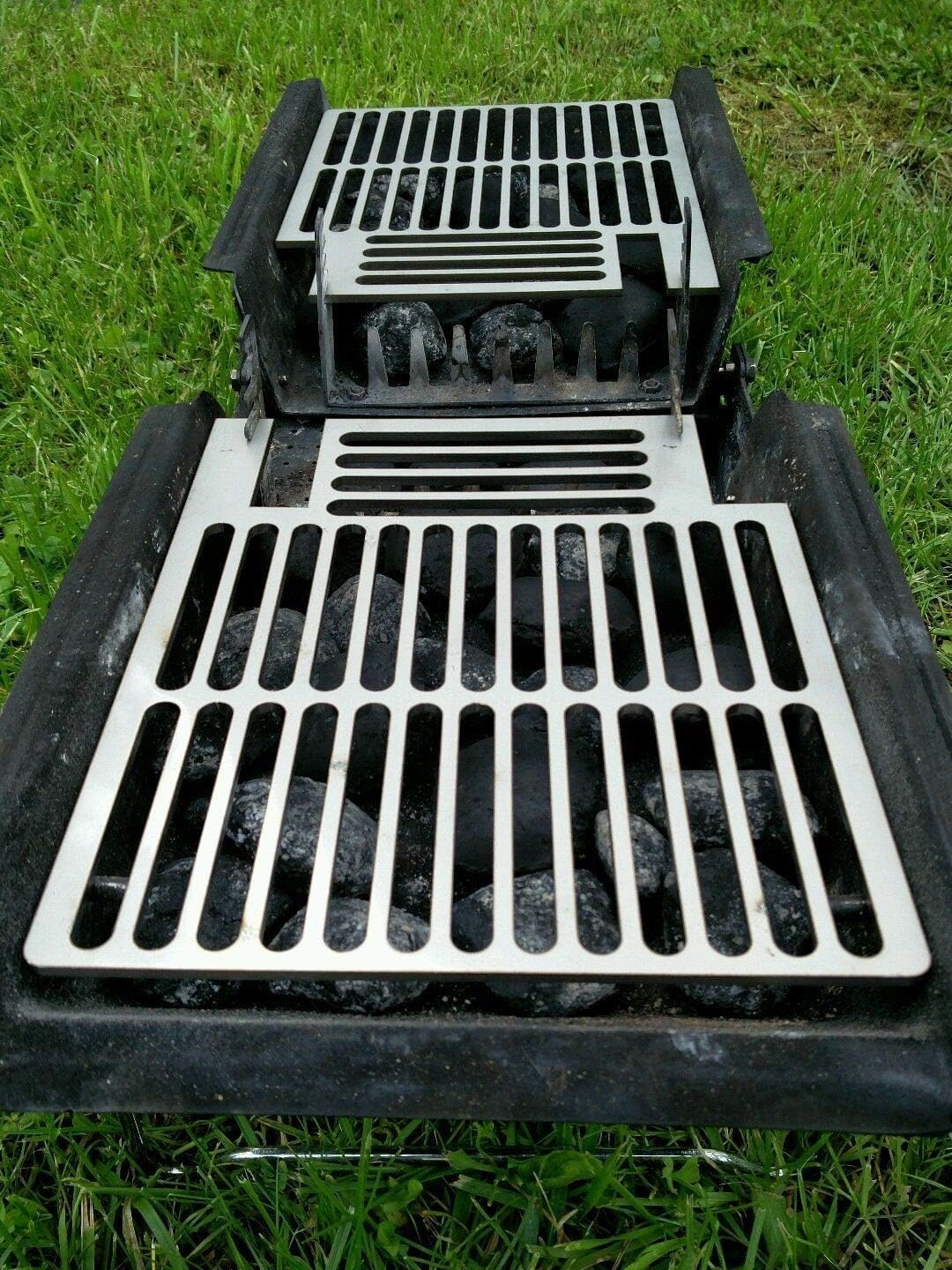 deingrillrost.de/Grillrost 1/2 f. Son of Hibachi UVM. Edelstahl VA 4 mm EE