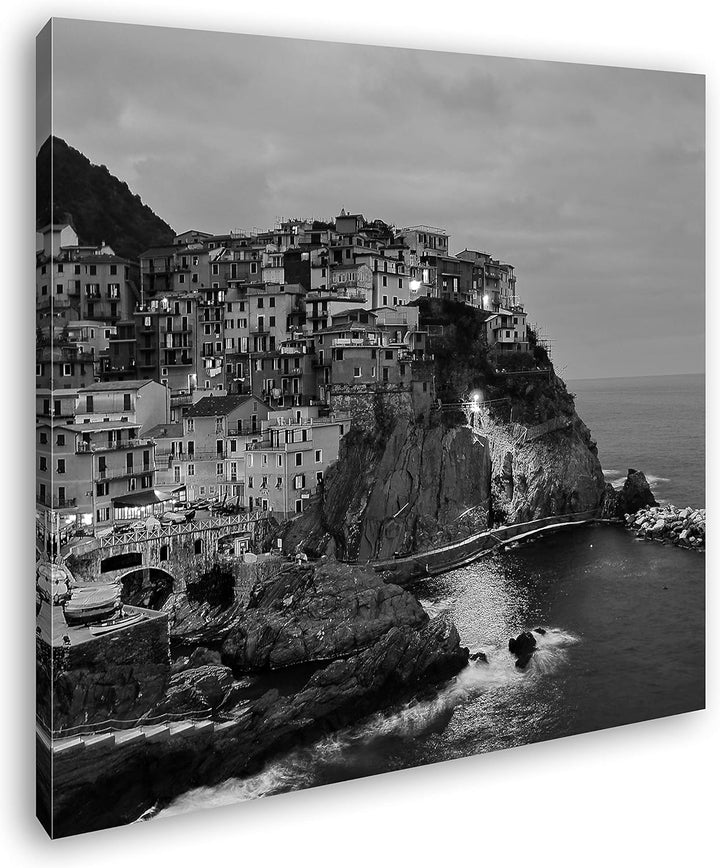 deyoli Cinque Terre Küstenstreifen in Italien bei Nacht im Format: 60x60 Effekt: Schwarz&Weiss als L