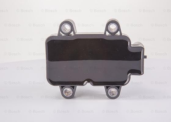 Bosch 0986221060 - Zündspule
