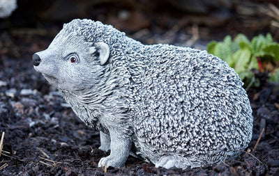 Stone and Style Steinfigur Igel Ferdinand, massiver Steinguss, Frost- und wetterfest bis -30°C