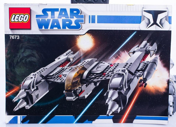 LEGO Star Wars 7673 - MagnaGuard Starfighter