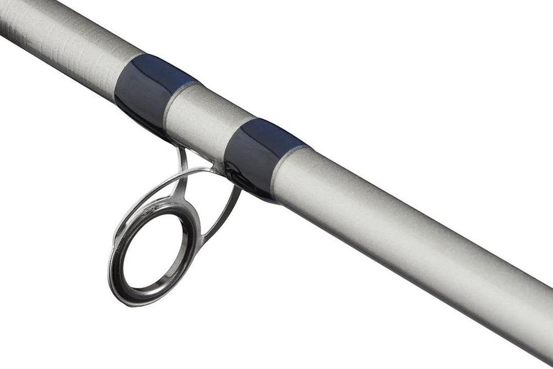 Shakespeare Salt Sea Fishing Combos, inklusive starker Graphitrolle, Fiberglasrute, Hartschalen-Ange