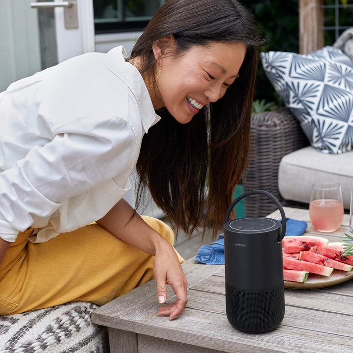 Bose Portable Smart Speaker – mit integrierter Alexa-Sprachsteuerung, in Schwarz, Schwarz