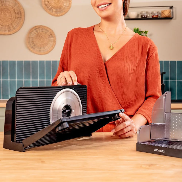 Cecotec Aufschnittmaschine Rock’nCut Shuriken. 150 W, Abnehmbare Scheibe mit 17 cm, Verschiedene Leb