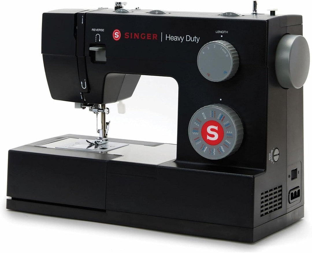 SINGER Heavy Duty 4432 Black Edition