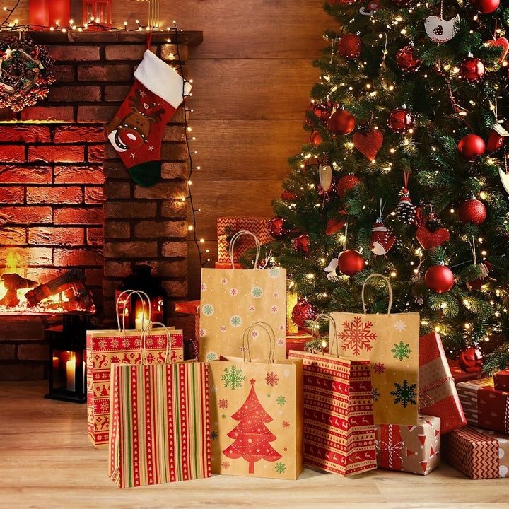 Switory 24 Stück Weihnachten Geschenktüten, 6 Stil Weihnachten kleine Papiertüten mit Griffen für We