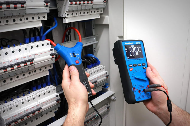 PeakTech 4205 – Flexibler Stromzangen Adapter 30/300 / 3000 A AC für Multimeter, 4 mm Anschluss Stec