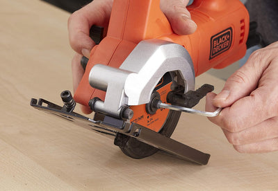 Black+Decker Kompakt-Handkreissäge (400 Watt, mit Zweithandgriff, werkzeuglose Schnitttiefenverstell