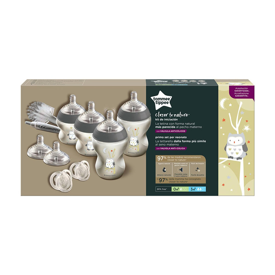 Tommee Tippee Closer to Nature Newborn Baby Bottle Starter Set, Breast-Like Teats with Anti-Colic Va