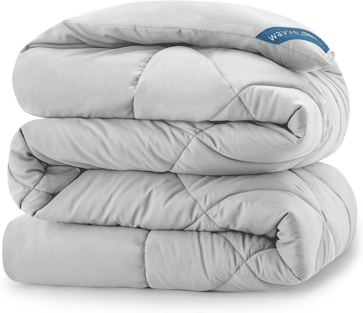 WAVVE Bettdecke 200x200 cm Ganzjahresdecke 4 Jahreszeiten, Steppdecke 300gsm Mikrofaser 200x200cm, S