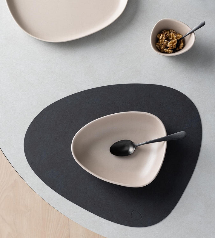 LindDNA Curve Suppenteller aus Steingut in der Farbe Sand, Masse: 22cm x 19cm x 5cm, 991431