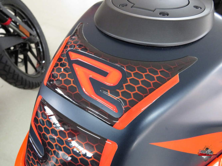 BIKE-label Tankpad Set kompatibel für KTM 1290 Super Duke R ab BJ 2020-850000