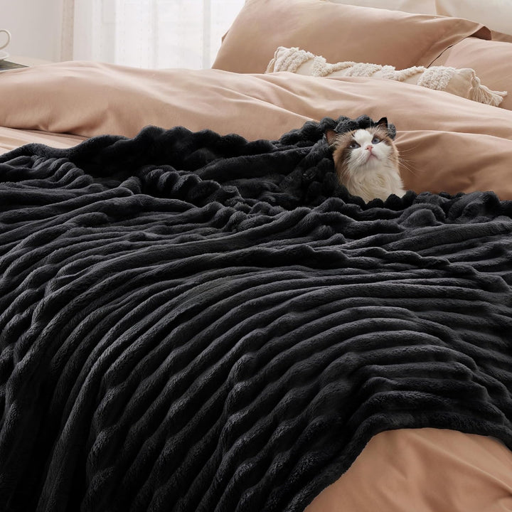 BEDSURE Kuscheldecke für Zimmer Deko - Wolldecke & Fleecedecke, Sofadecke, Weiche Warme Grobe Kordde
