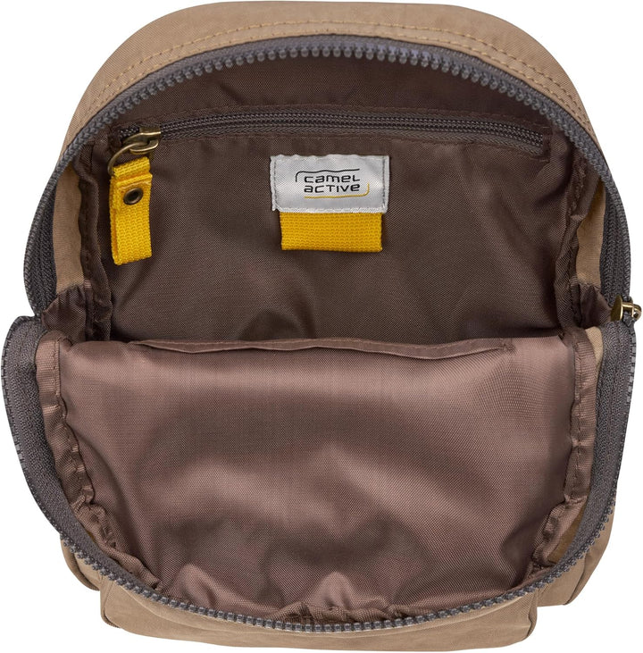 camel active Herren Rucksack mit 2-Wege-Reissverschluss M Beige, M Beige