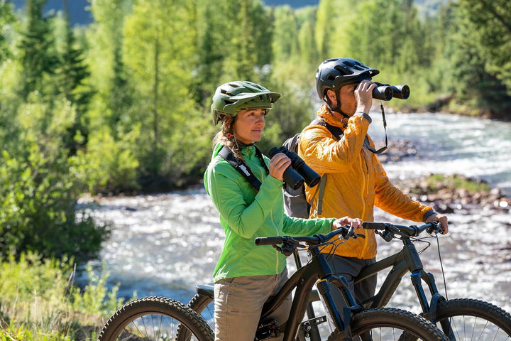 Nikon Action 10x42 Fernglas (leicht zu Tagen und zu bedienen, Gute räumliche Sicht, für Wanderungen,