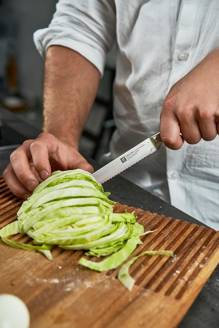 ZWILLING Vier Sterne Universalmesser, Klingenlänge 13 cm, Rostfreier Spezialstahl, Ergonomischer Kun