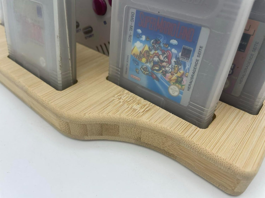LiftWood Aufsteller passend für Nintendo Gameboy Classic und 5 Spiele in Schutzhülle