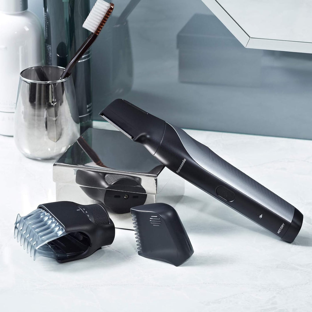 Panasonic ER-GK80-S503 Wiederaufladbarer Körperschneider für Herren (Taschenform, i-Shaper, Edelstah