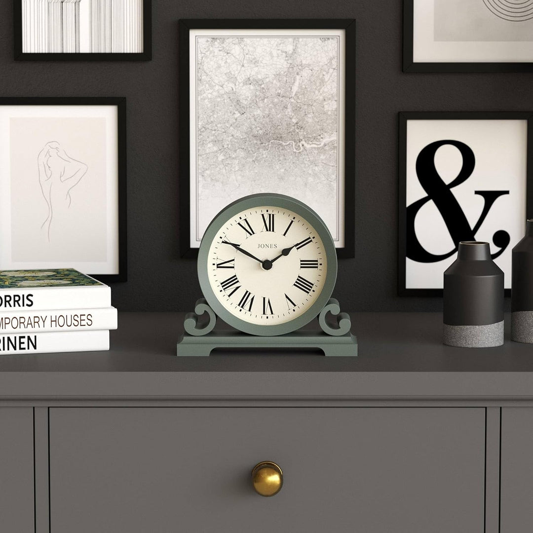 JONES CLOCKS® Saloon Kaminsims Uhr | Klein traditionelles doppelschneckendesign | Grün | Römische zi
