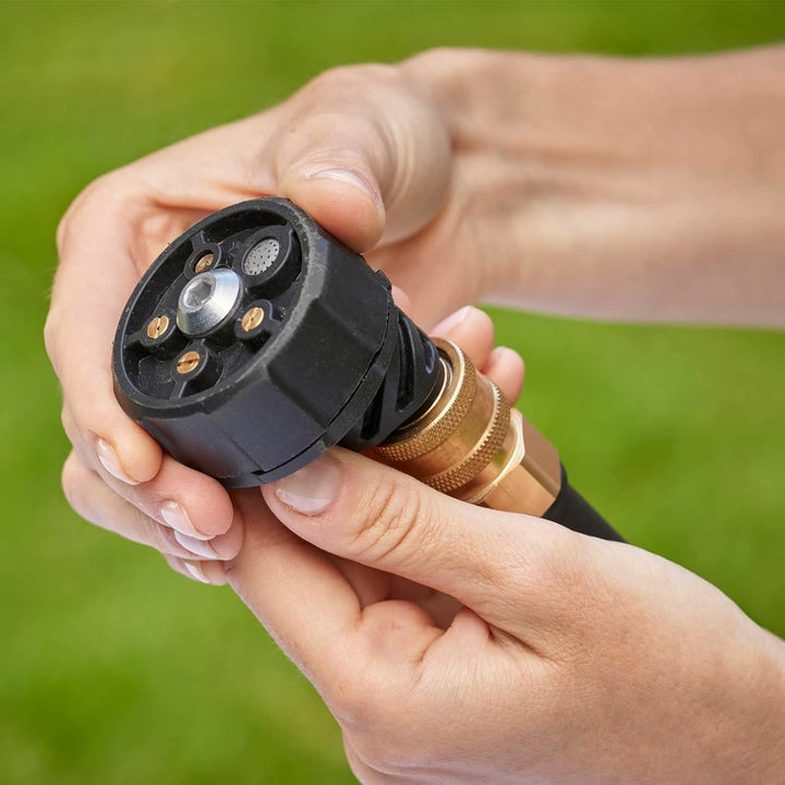 Black+Decker Akku-Druckreiniger BCPC18B (18V, 24 bar, mobiler Druckreiniger zur Reinigung oder Bewäs
