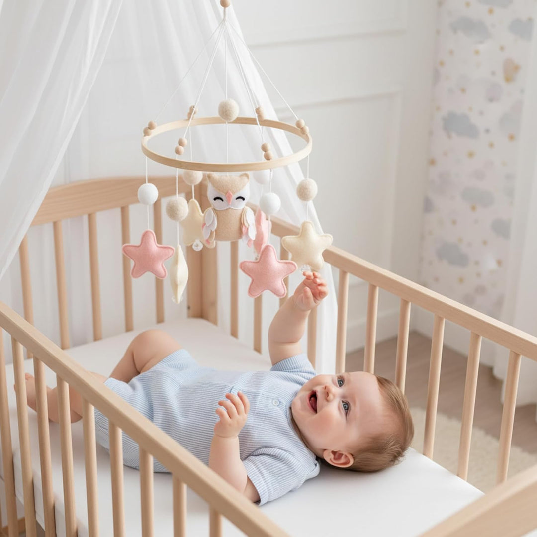 Baby-Mobile fürs Kinderbett Holz-Mobile mit Filzkugeln Eule und Stern Bettglocke als Anhänger Kinder