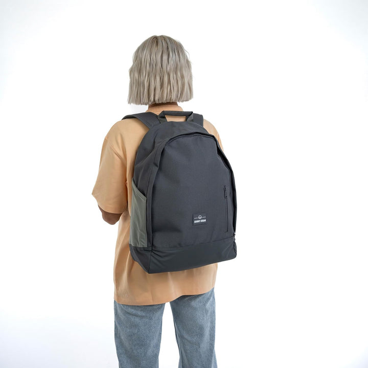 Johnny Urban Rucksack Damen &amp; Herren - Neo - Daypacks mit 16 Zoll Laptopfach für Schule, Arbeit &amp; Un