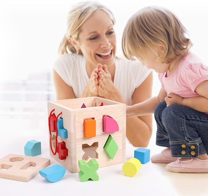 Shape Sorter Spielzeug mit 19 Shape Blocks, Shape Sorting Cube Toy Box klassisches Holzspielzeug für