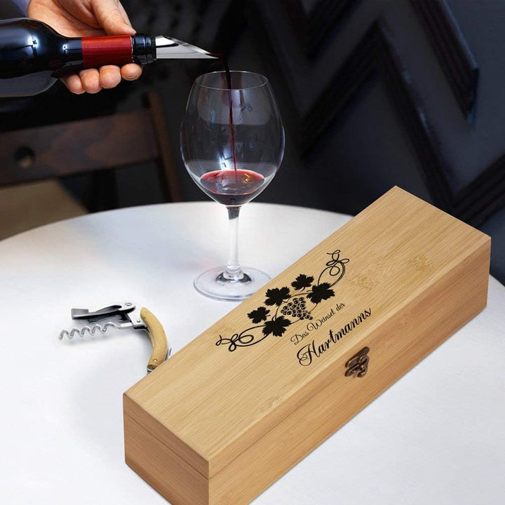 Maverton Weinbox für 0,7L Weinflasche - Wein Holzbox personalisiert + 4er Weinzubehör - Weinset Wein