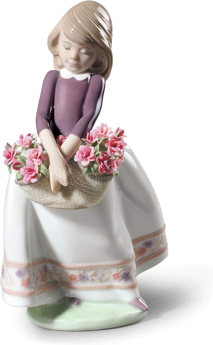 LLADRÓ Mädchen-Figur Schüchterne Kleine (Special Edition). Mädchen Mit Blumen. Porzellan.