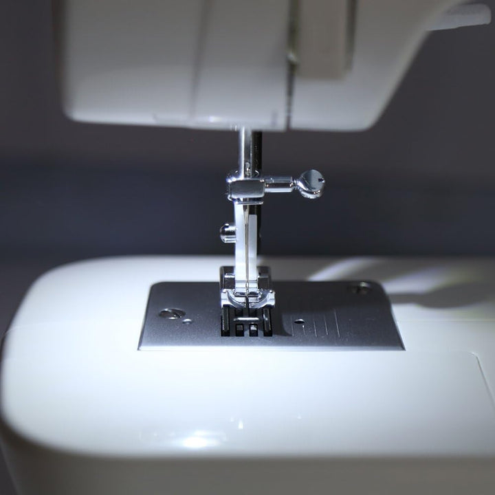 SINGER Freiarm-Nähmaschine Brilliance 6180 inllusive grossen Anschiebetischs