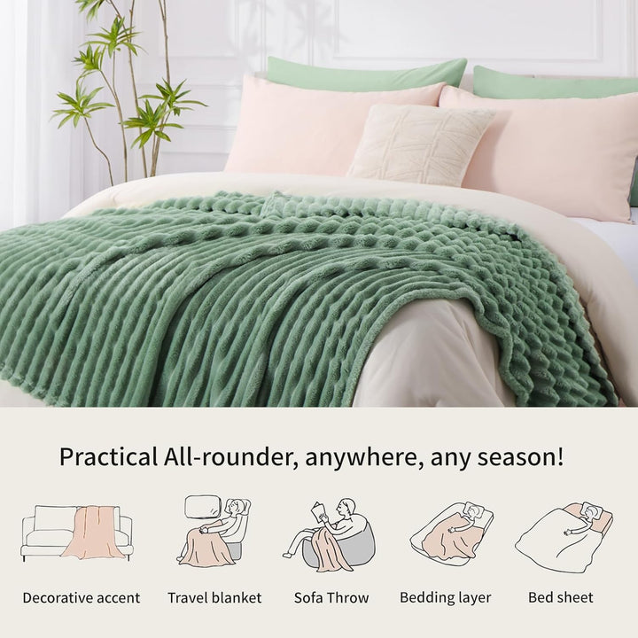 RUIKASI Kuscheldecke Flauschig Decke Grün - 130x150cm Fleecedecke Sofadecke Couchdecke für Wohnzimme