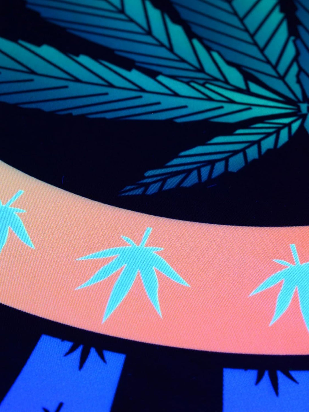 PSYWORK Schwarzlicht Stoffposter Neon | Weed Leaf | 1,0 x 1,4m | UV-aktiv | fluoreszierend | Wandbeh
