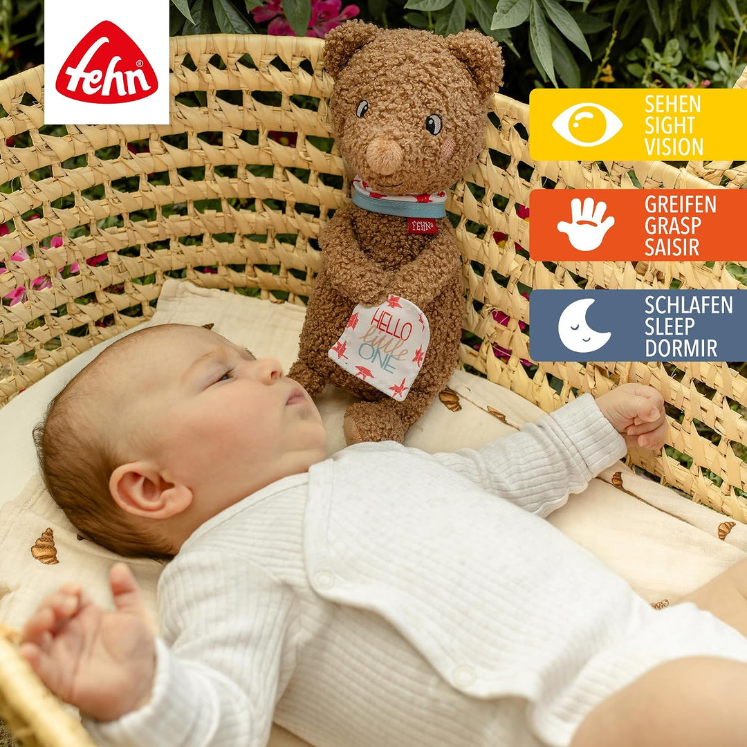 Fehn Kuscheltier Bär Fred Hello little One – Plüschtier & Einschlafhilfe | Stofftier als Spielkamera