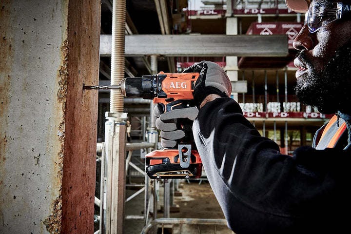 AEG 18 V Pro18V Akku-Schlagbohrschrauber, BSB18G4-202C, Drehmoment 60 Nm, inkl. 2 x 18 V 2,0 Ah Akku