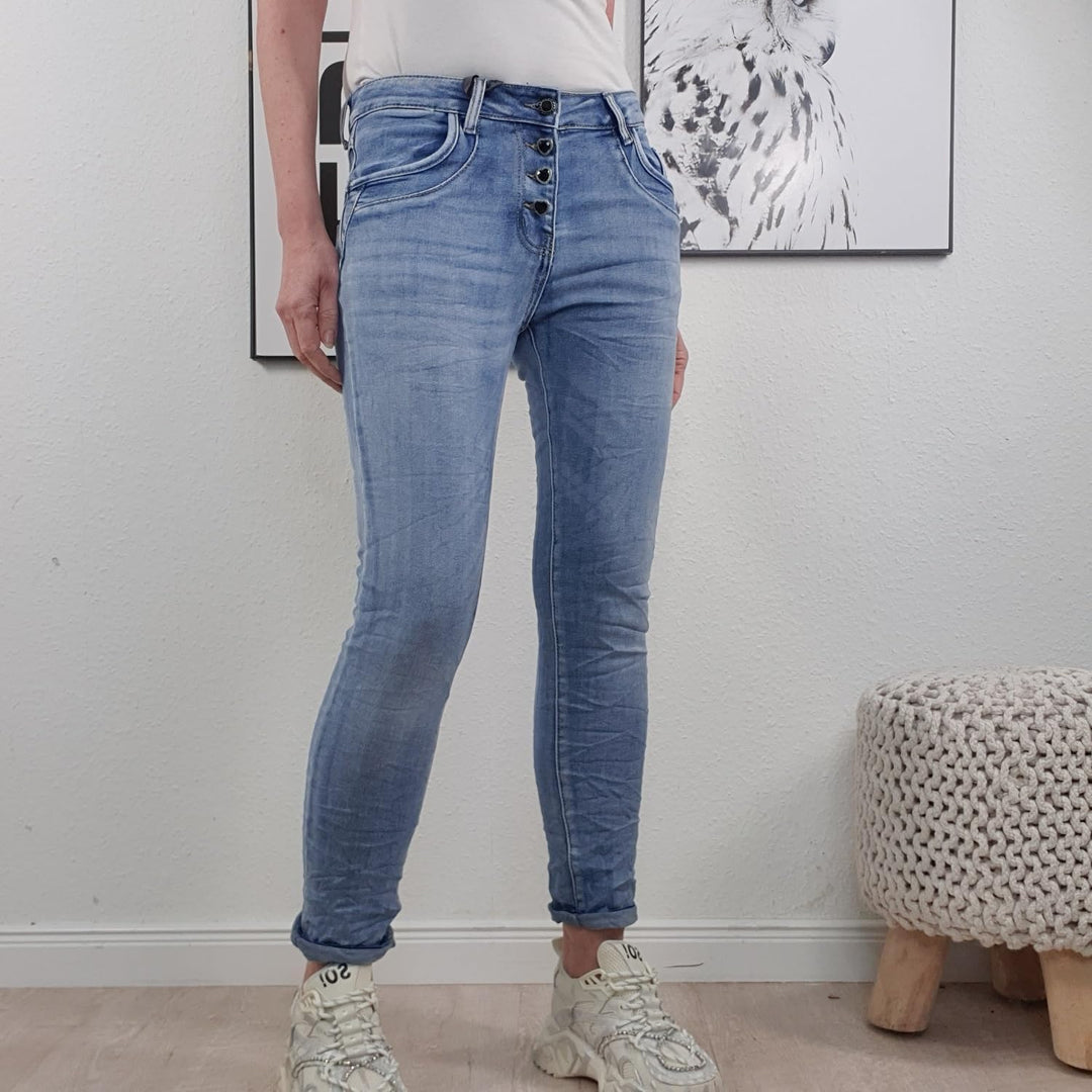 Jewelly Stretch Jeans| im Baggy Boyfriend Schnitt| Damen Hose mit dekorativer Knopfleiste| Perfekter
