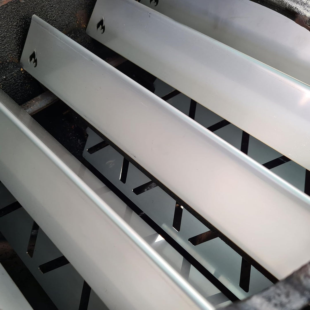 Grillrost.com Das Original Edelstahl Aromaschiene für Weber Genesis II 400er und 600er Baureihen (1