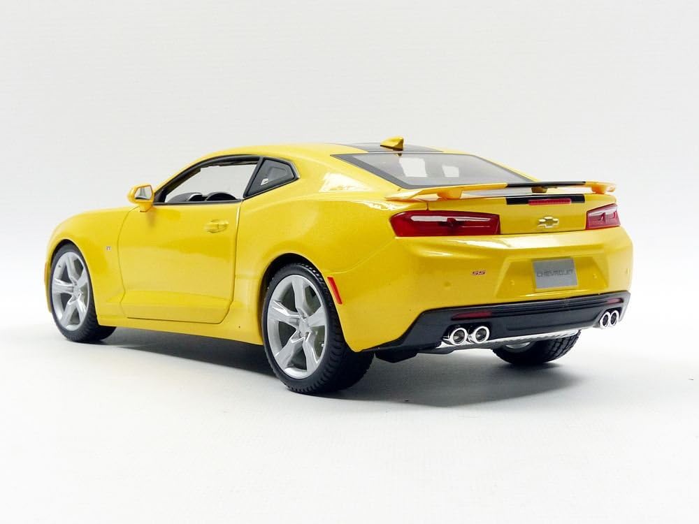 Maisto 31689Y Chevrolet Camaro SS – 2016 – Skala 1/18 – Gelb