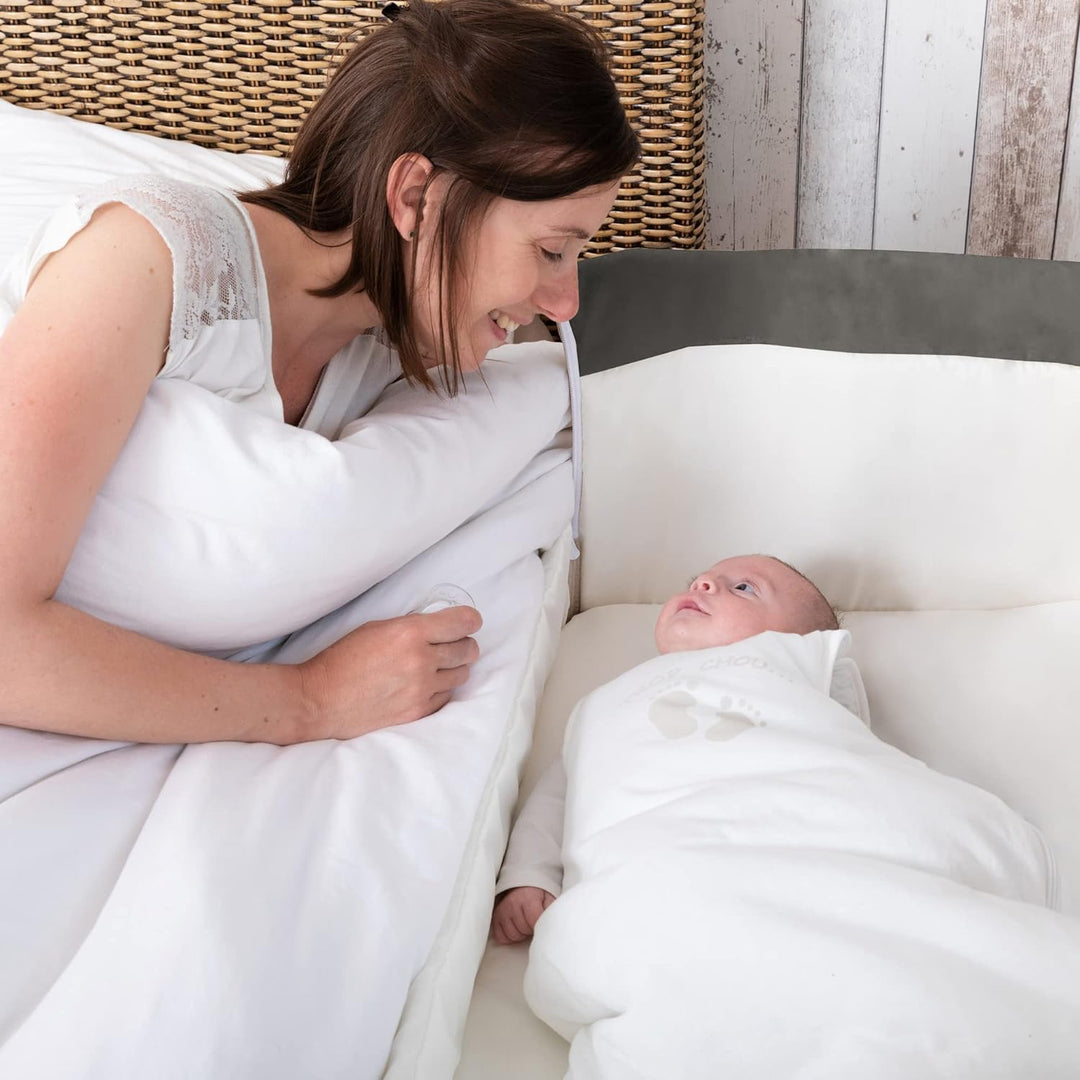 Bebeconfort Beistellbett Calidoo, höhenverstellbares Babybett, gemütlich und weich gepolstert, das B