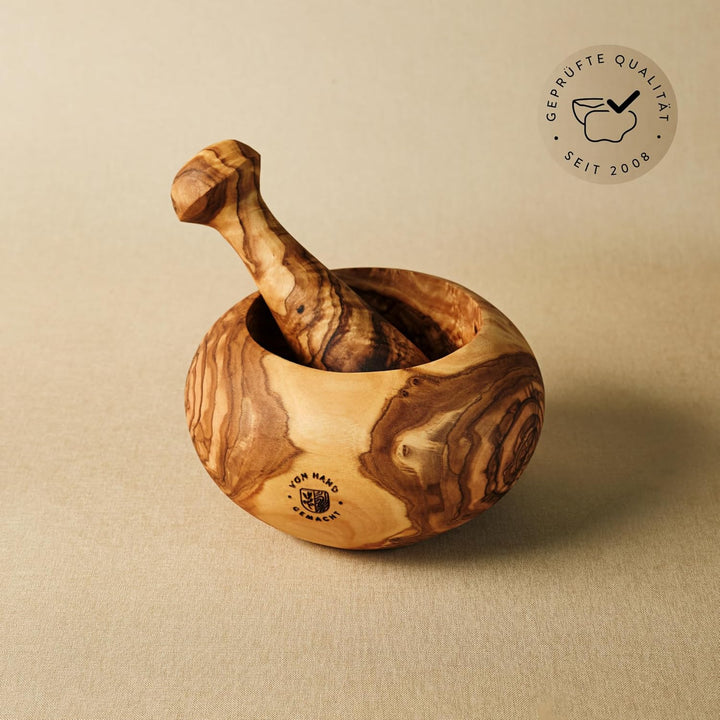 DAS OLIVENHOLZBRETT ® Mörser und Stössel aus Holz, Olivenholz, runder Rand (ca. 16cm Durchmesser), c
