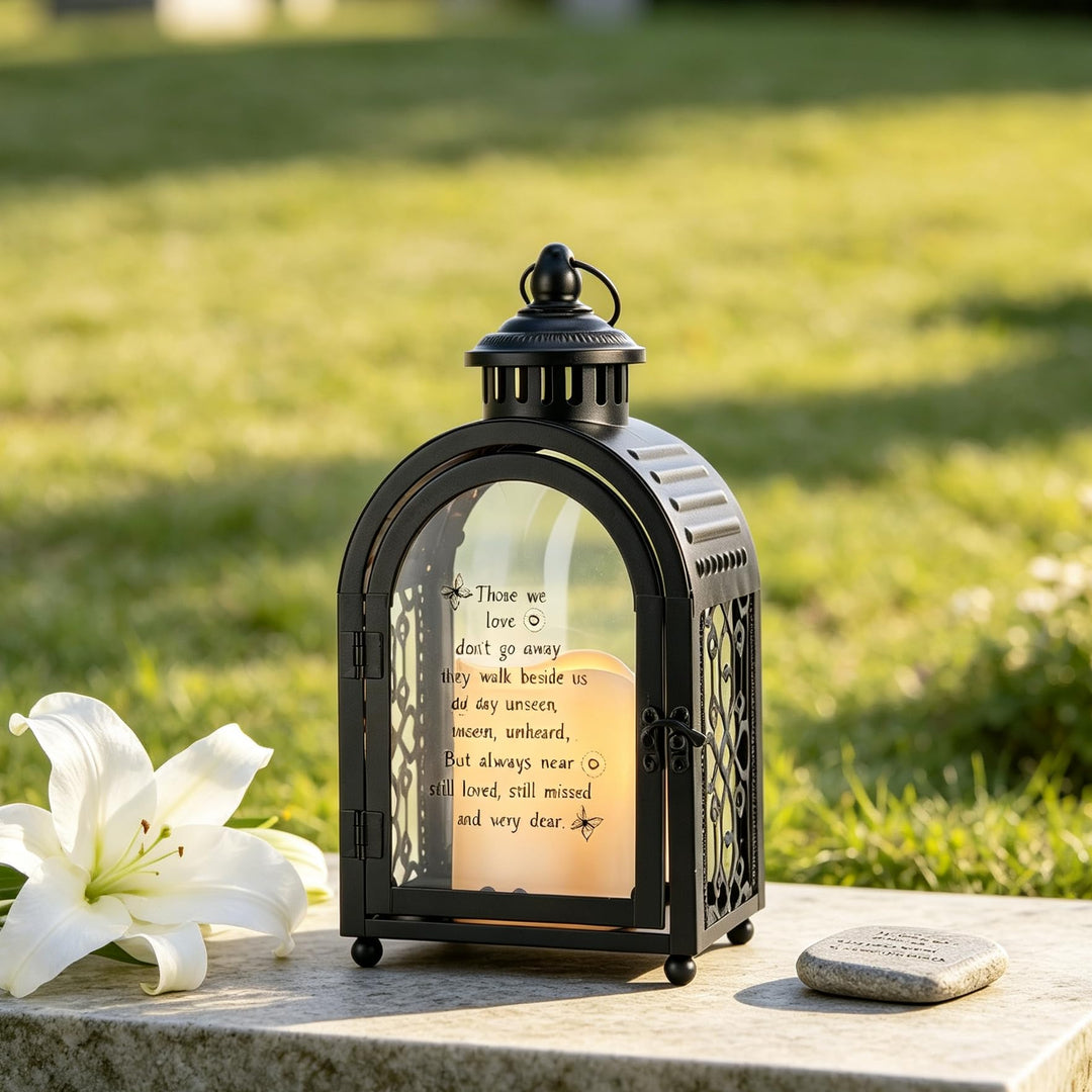 TRIROCKS Metall Laterne mit 5 Stunden Timerfunktion LED-Kerze Laterne 28,5 cm hohe Laterne Windlicht