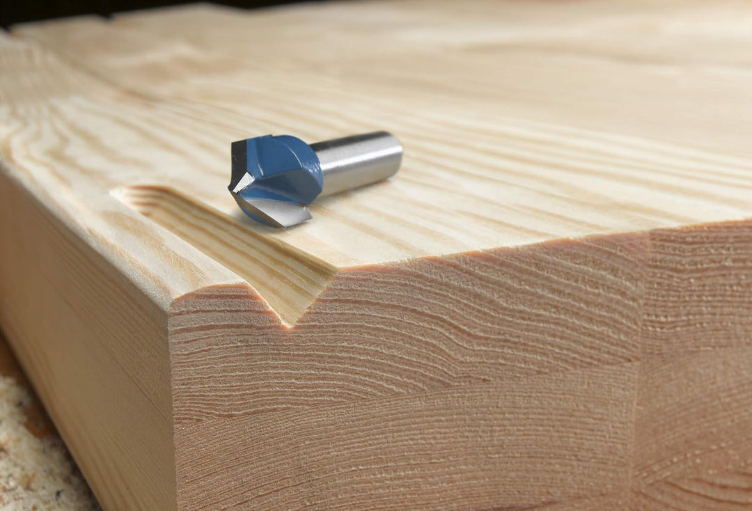 kwb V-Nutfräser Ø 14 mm, hartmetallbestückt mit präzisem Spannschaft und optimierter Schneidengeomet