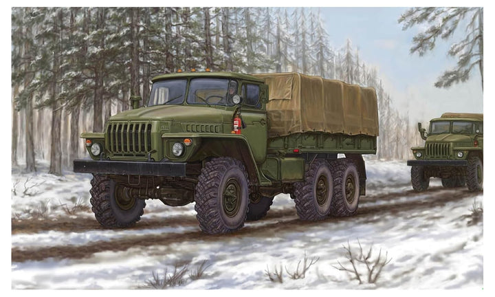 Trumpeter 01012 Modellbausatz Russian URAL-4320 Truck