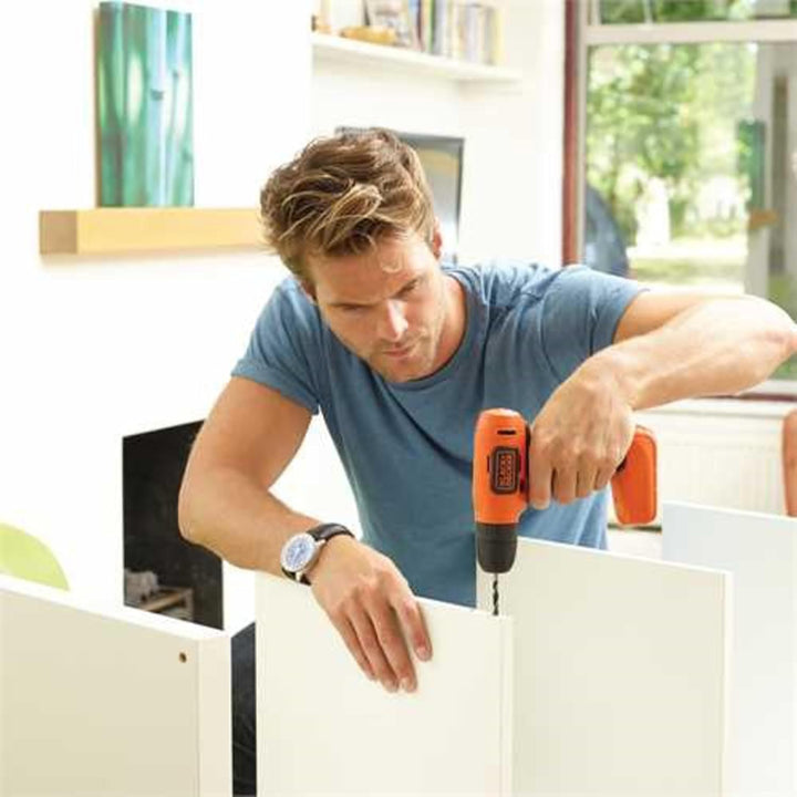 Black+Decker Ultra-Kompakt-Bohrer, Akkubohrer (7.2V, 1.5Ah Li-Ion Akku, 10mm Schnellspannbohrfutter,